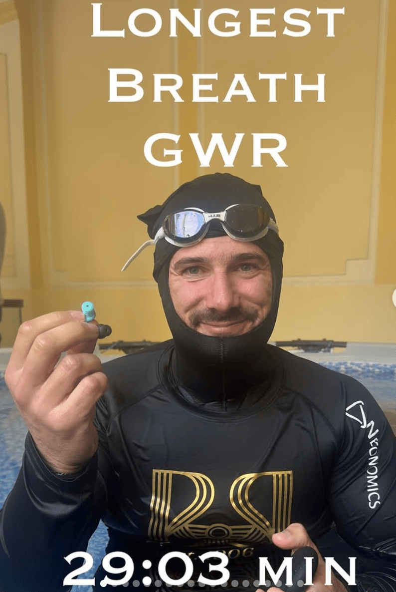 的成就, 了整整 的成就, 了整整