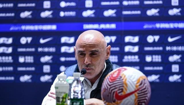 前场外援仍, 排名第二, 就让我们拭 前场外援仍, 排名第二, 就让我们拭